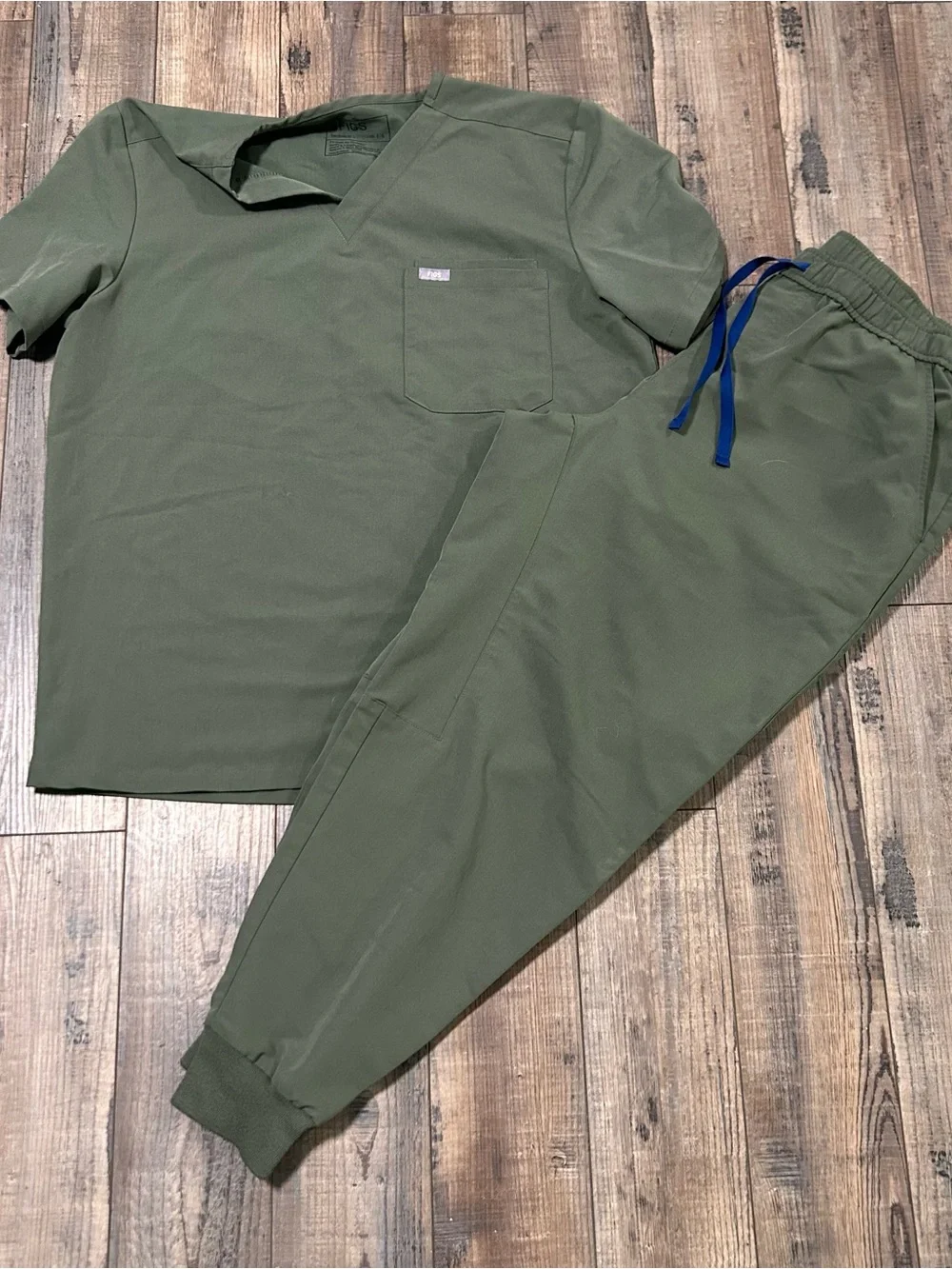 FIGS Scrub Set Mens L Top XXL Short Bottom Tansen Jogger Medical Uniform‎ Green
